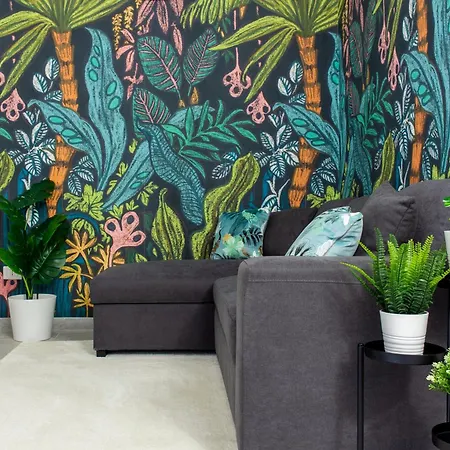 Tropical Boutique *